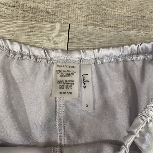 LULUS WOMEN'S SOFT PAJAMA SHORTS RUFFLED SMALL - Picture 2 of 2